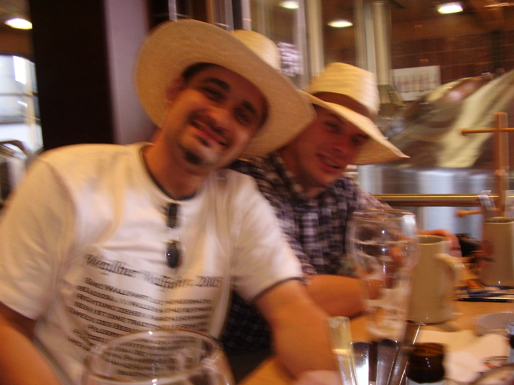 Image 16 of 77  -  138 kB